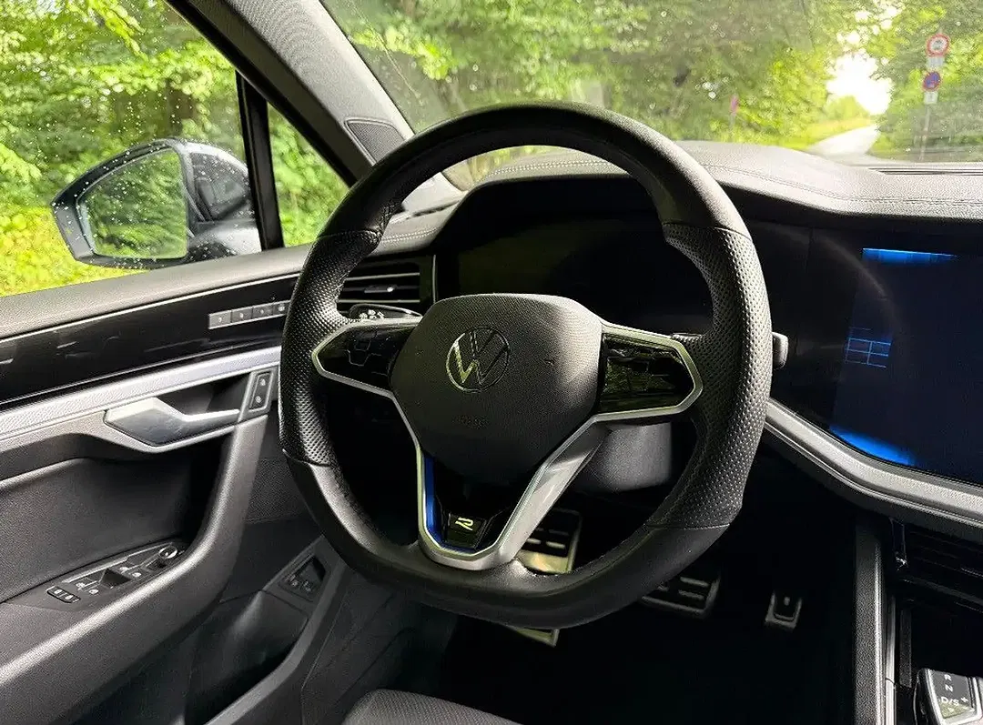 Volkswagen Touareg 3.0 V6 R - Thumbnail 7