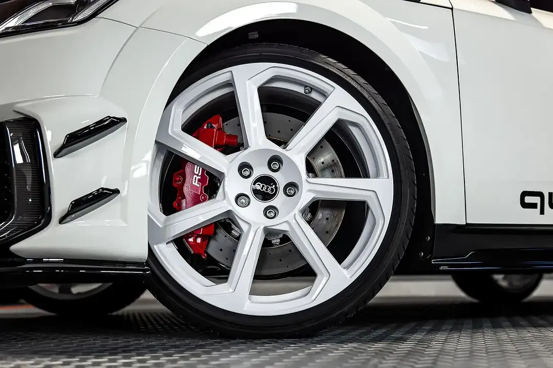 Audi TT RS 40 2.5 quattro - Thumbnail 3