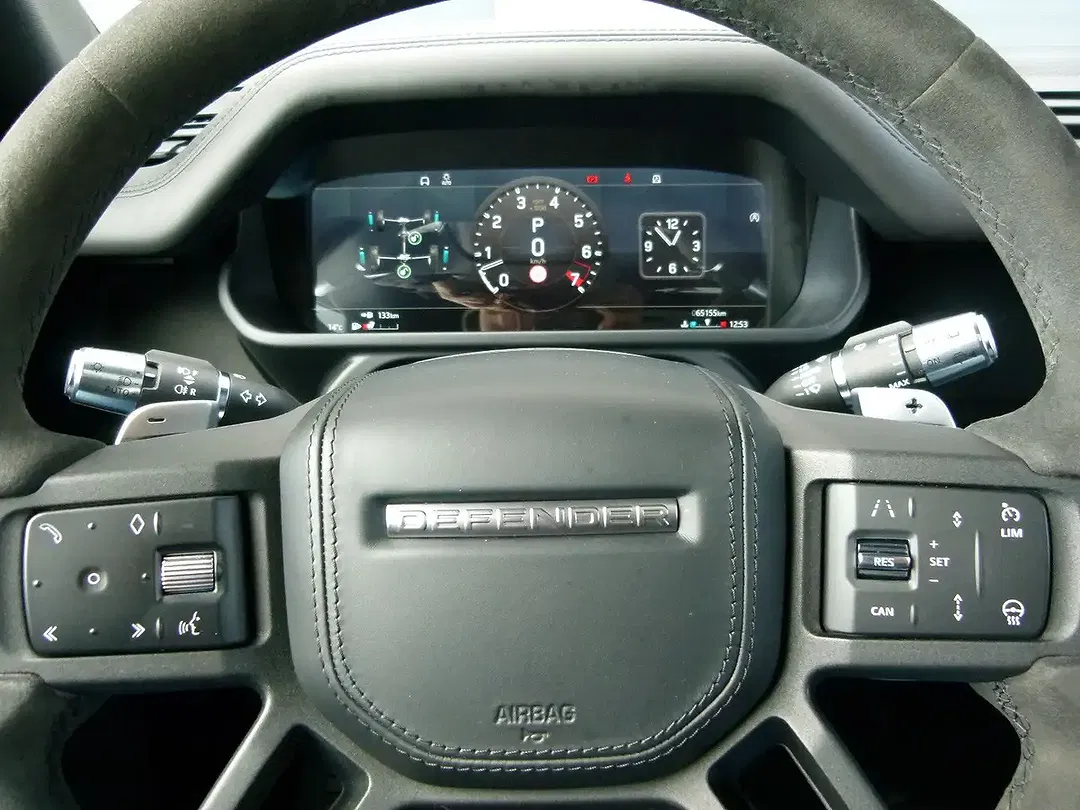 Land Rover Defender V8 90 - Thumbnail 10