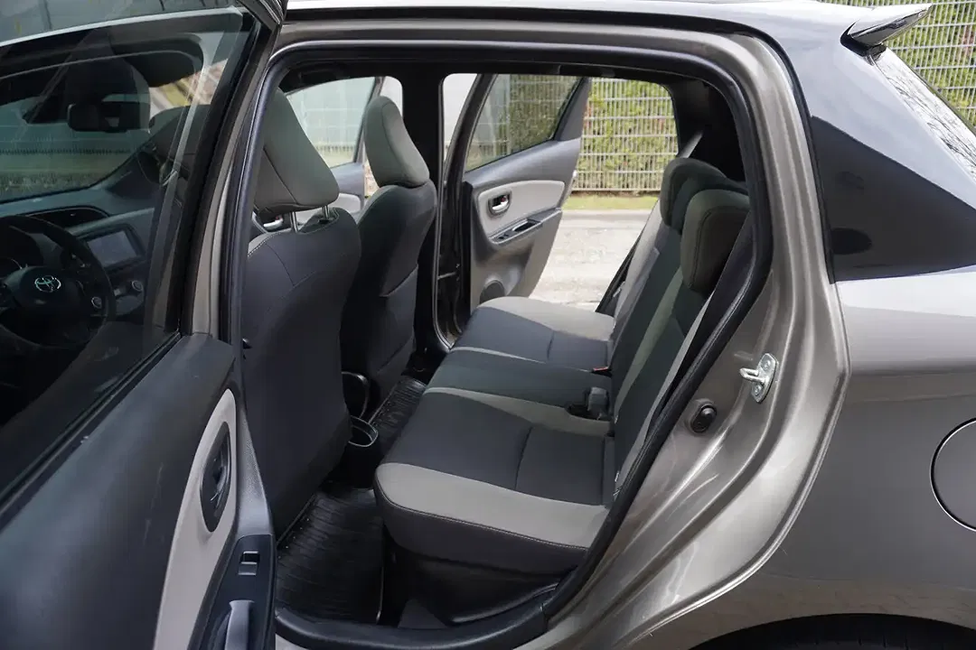 Toyota Yaris 1.5 VVT-i Hybrid Style Selection - Thumbnail 14