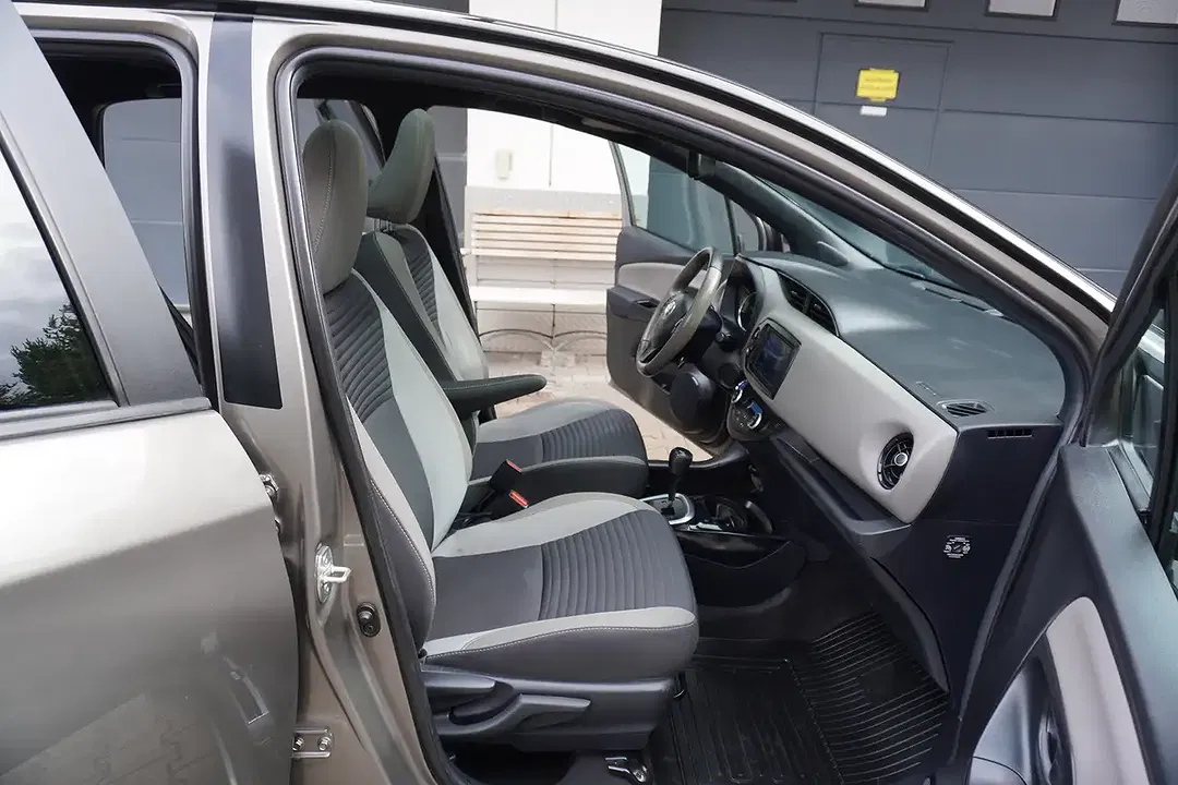 Toyota Yaris 1.5 VVT-i Hybrid Style Selection - foto 15