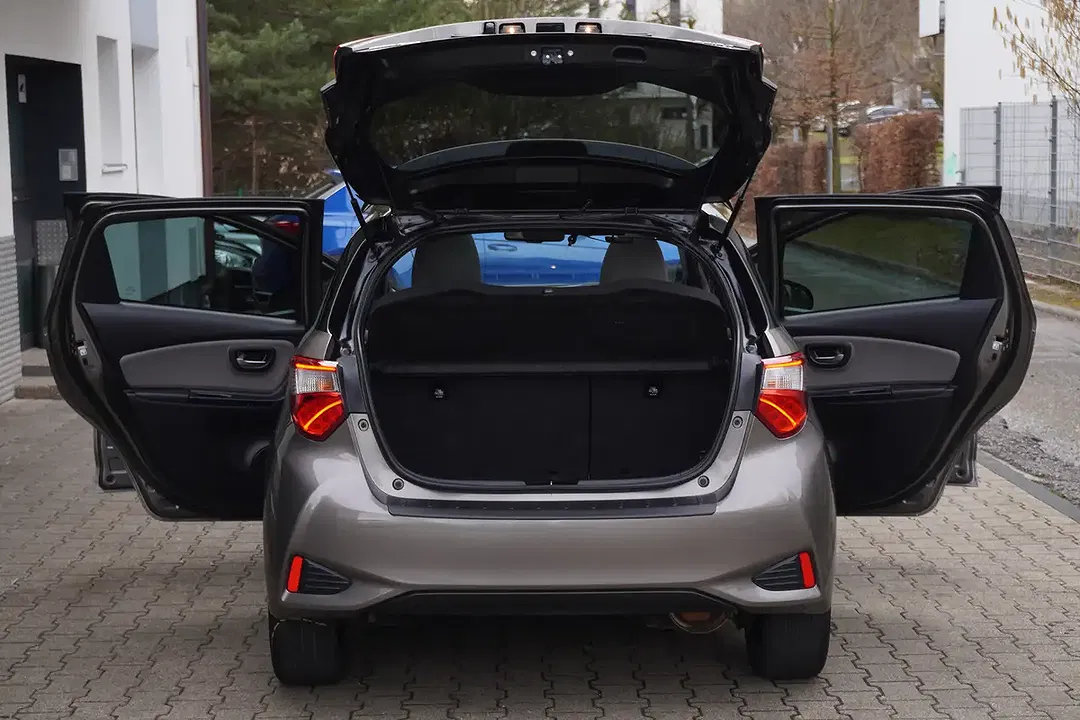 Toyota Yaris 1.5 VVT-i Hybrid Style Selection - Thumbnail 9