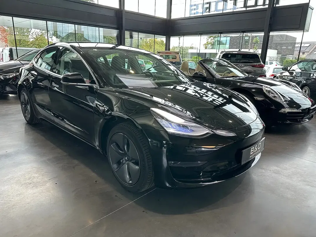 Tesla Model 3 Standard Range Plus - Thumbnail 12