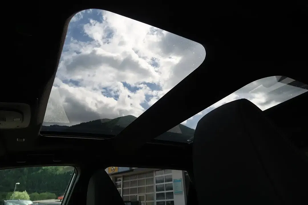 Subaru Solterra 71.4 kWh AWD - Thumbnail 11