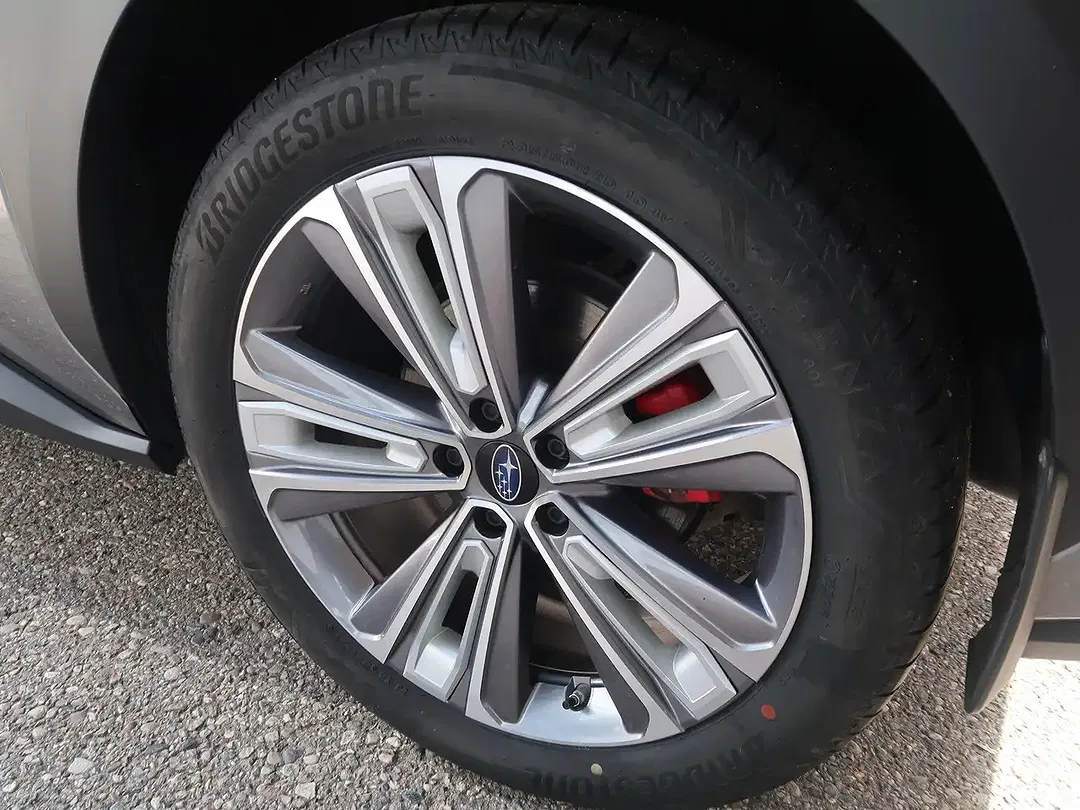 Subaru Solterra 71.4 kWh AWD - Thumbnail 8