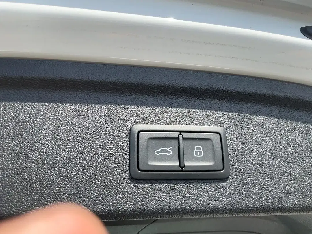 Audi A3 TFSI e S line - Thumbnail 14