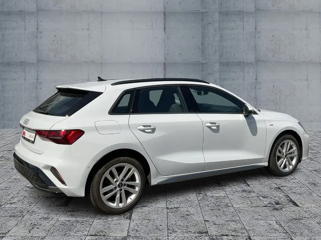 Audi A3 TFSI e S line - Thumbnail 5