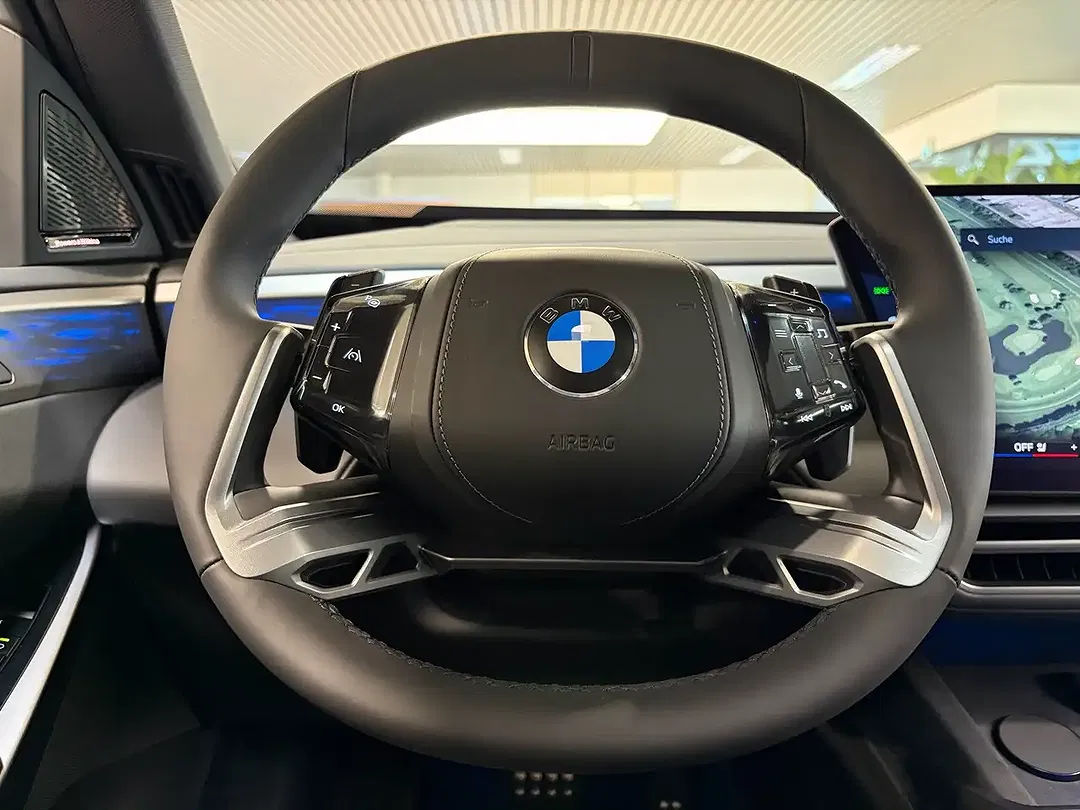 BMW X5 xDrive M - Thumbnail 18
