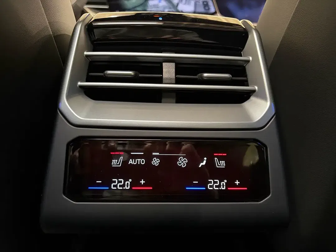 BMW X5 xDrive M - Thumbnail 19