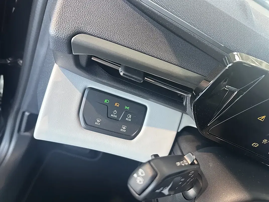 Ford Explorer Select - Thumbnail 11