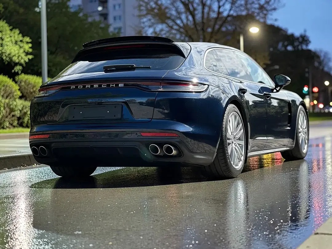 Porsche Panamera E-Hybrid 4 Sport Turismo S - Thumbnail 8
