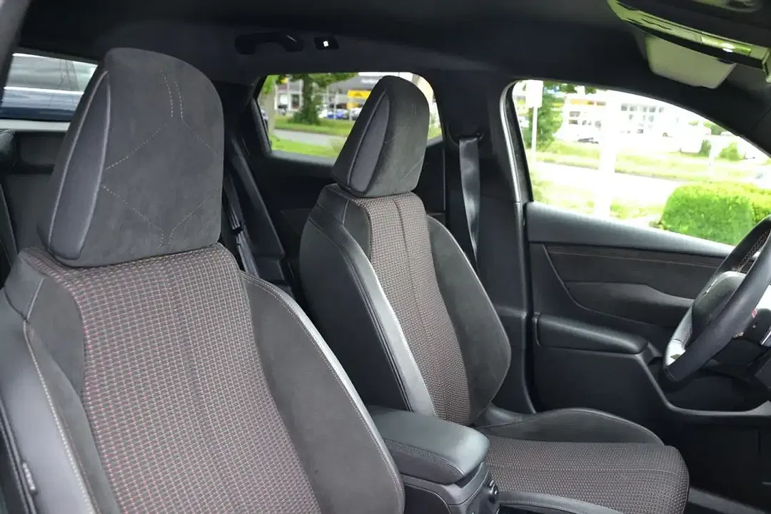 Citroen DS3 PureTech EAT8 Performance - Thumbnail 13