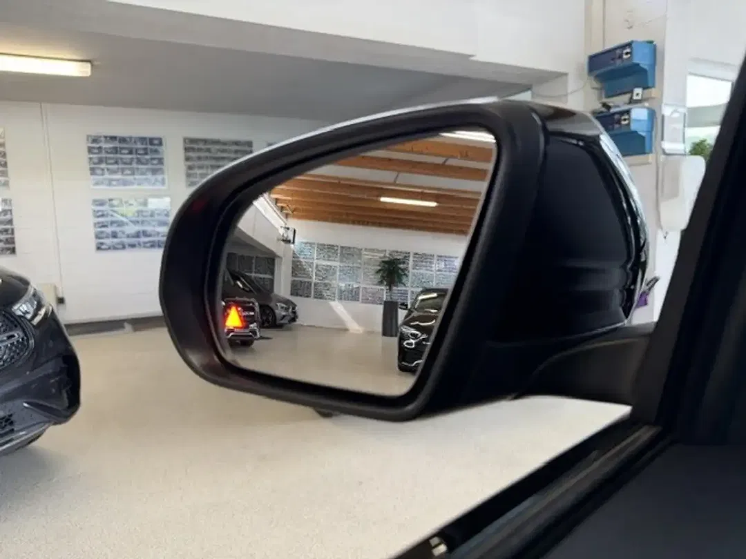 Mercedes-Benz GLA 200 AMG Night - Thumbnail 13