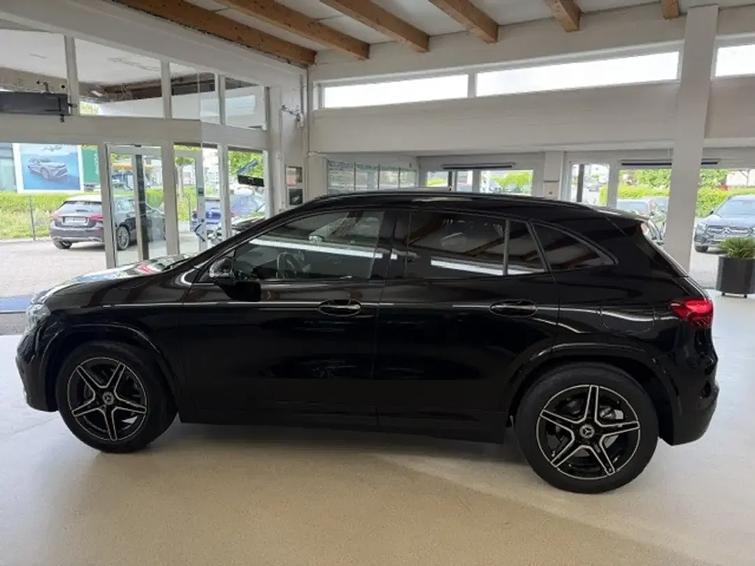 Mercedes-Benz GLA 200 AMG Night - Thumbnail 5