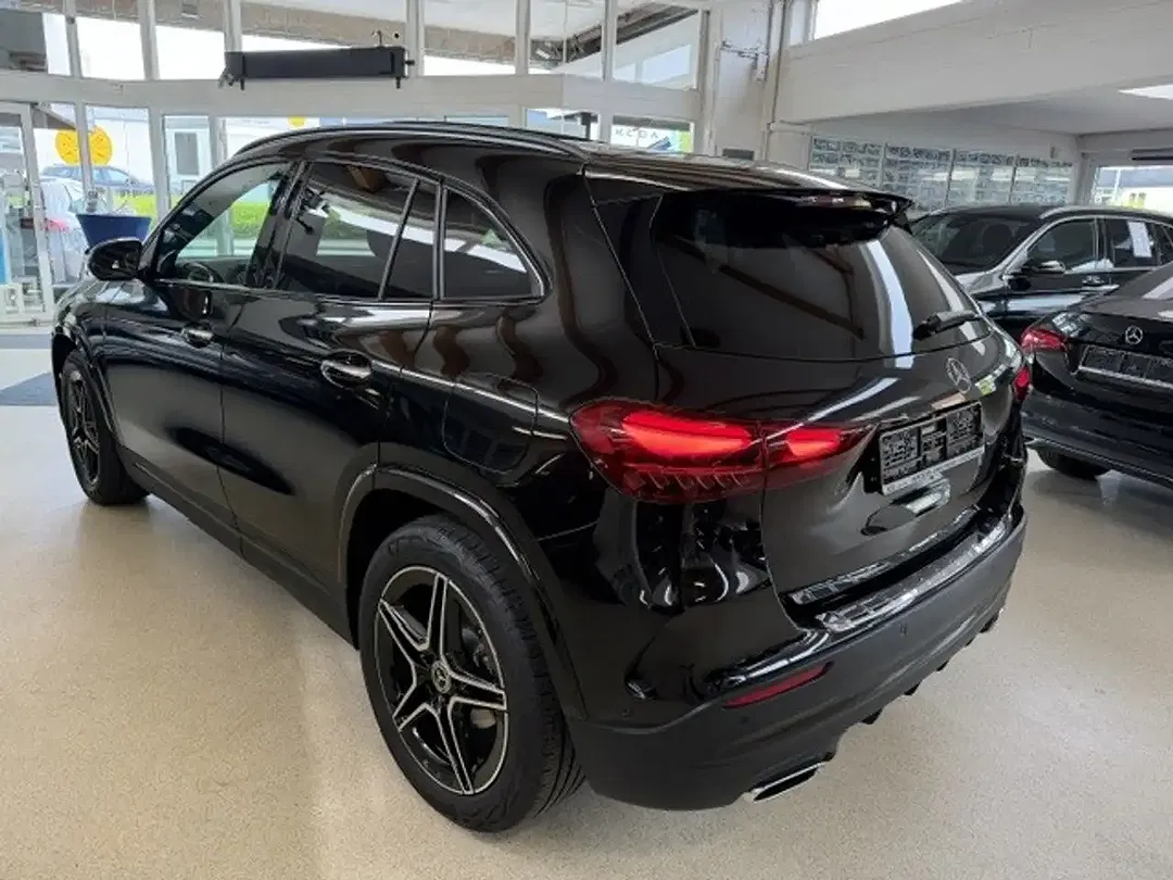Mercedes-Benz GLA 200 AMG Night - Thumbnail 6