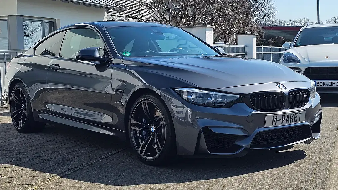 BMW M4 Competition - Thumbnail 7