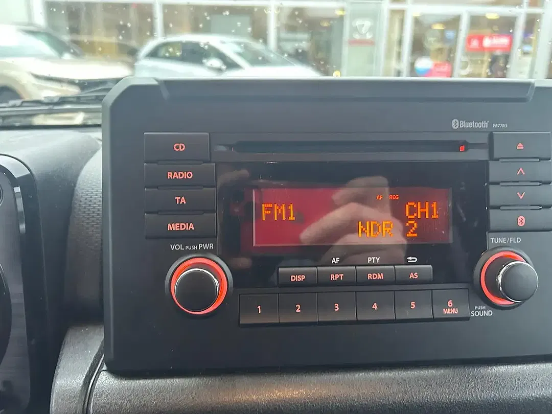 Suzuki Jimny 1.5 Comfort - Thumbnail 12