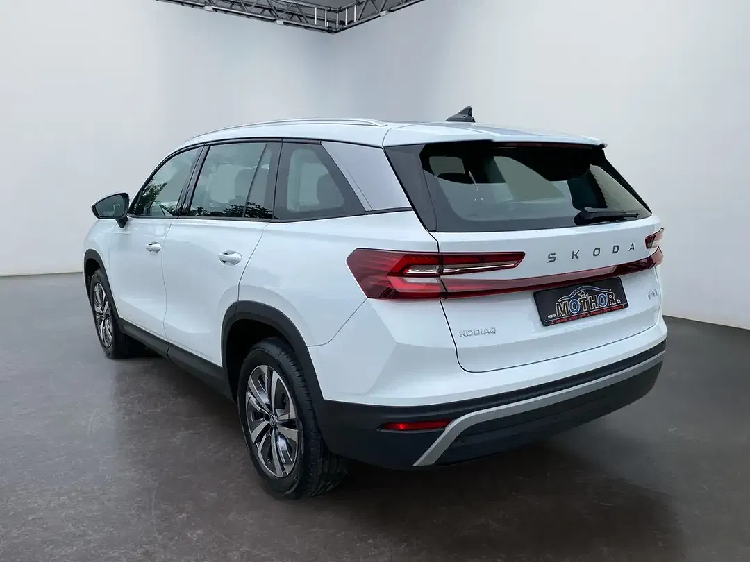 Skoda Kodiaq 1.5 TSI MHEV DSG Selection - Thumbnail 4