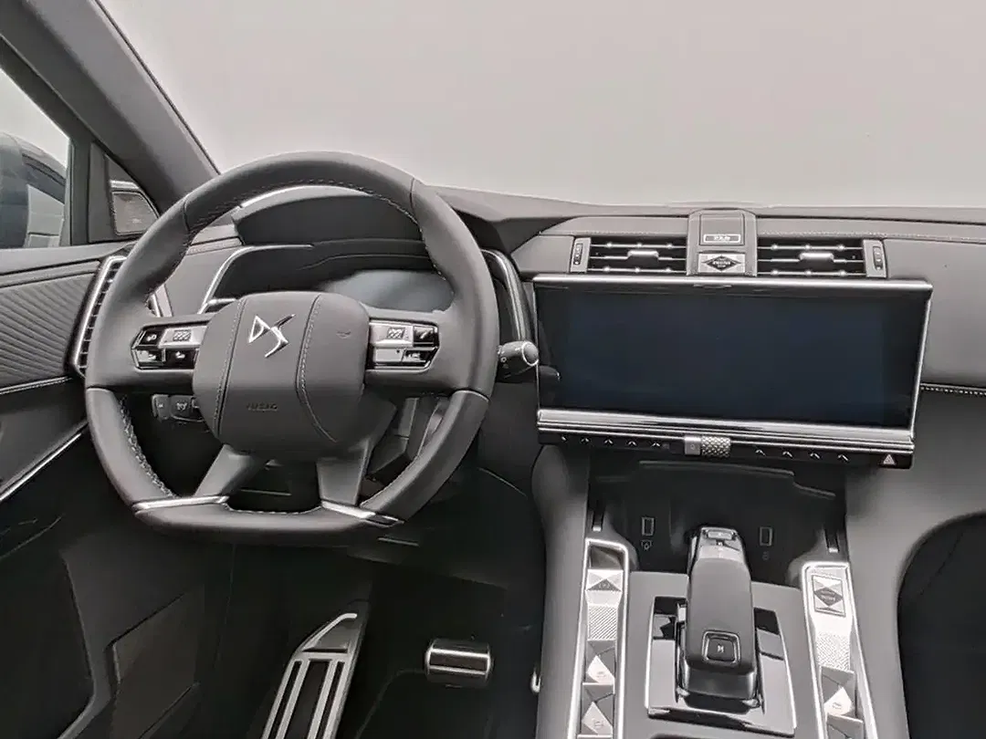 DS Automobiles DS 7 Crossback - Thumbnail 11