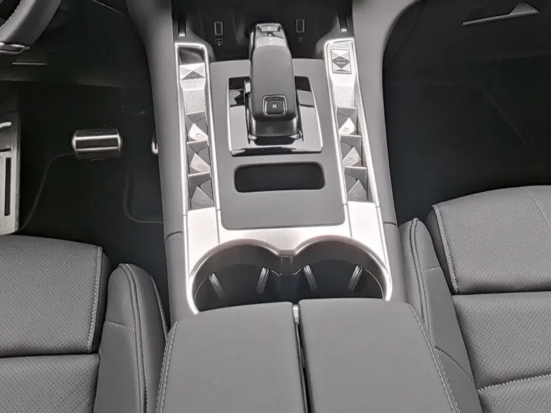 DS Automobiles DS 7 Crossback - foto 12
