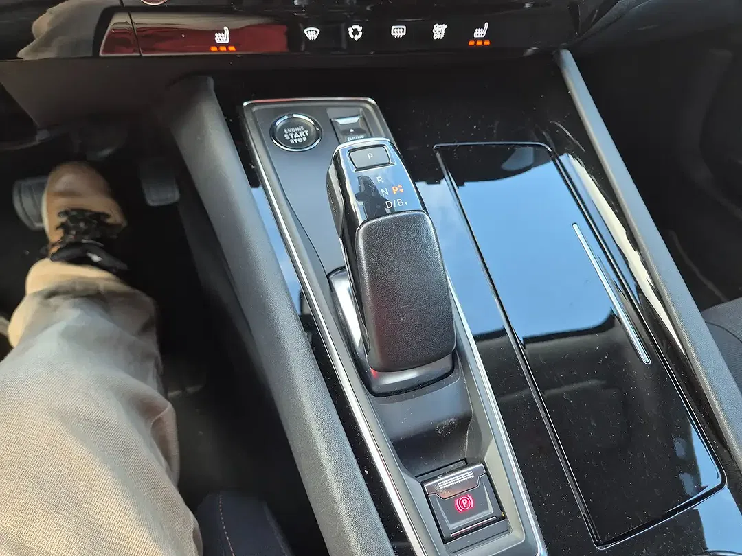 Peugeot 508 225 e-EAT8 PHEV Hybrid - Thumbnail 12