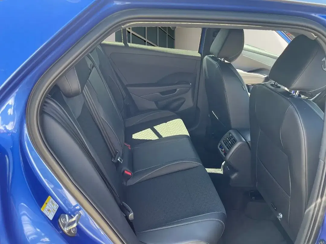 Volkswagen T-Roc 1.5 TSI DSG R-Line - Thumbnail 7