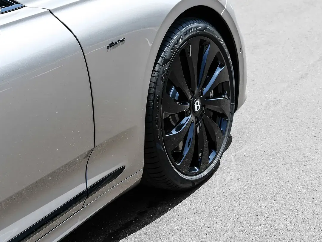 Bentley Continental GTC Azure - Thumbnail 10