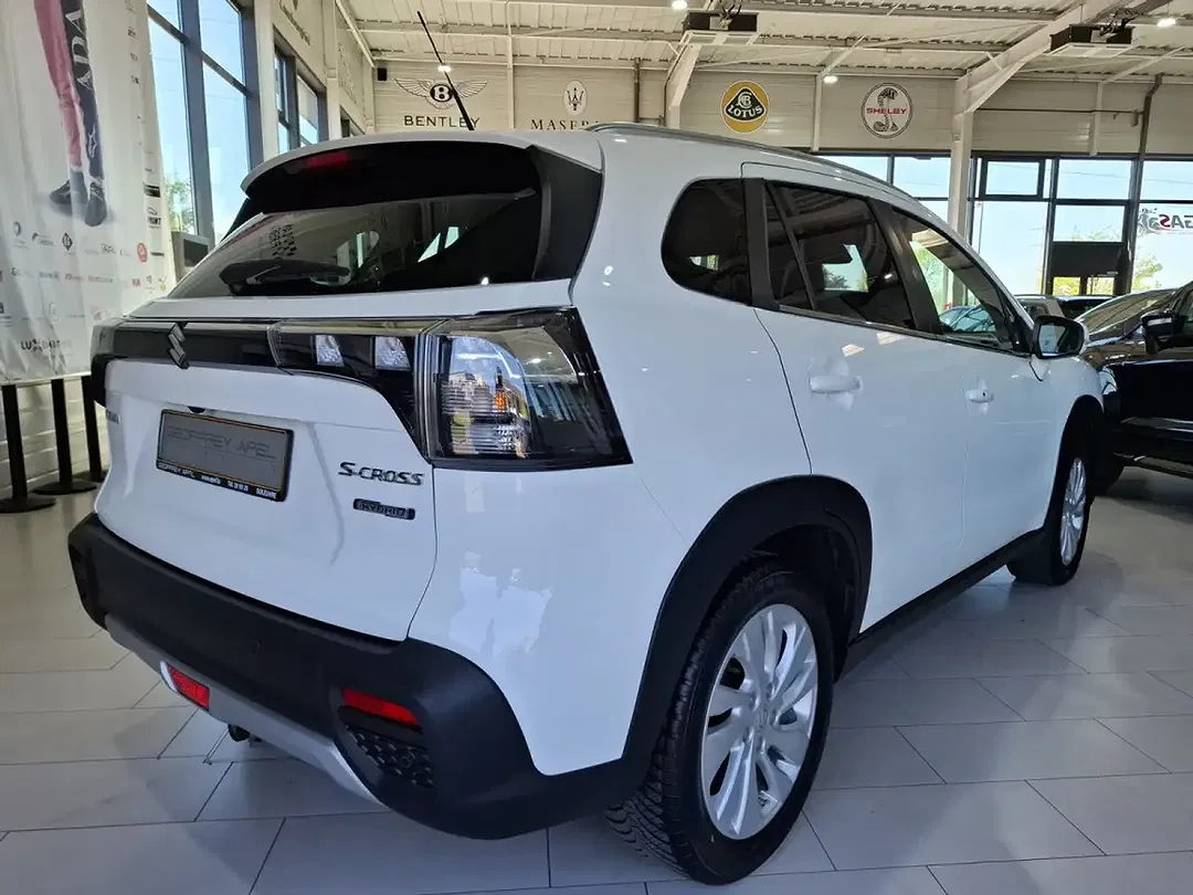 Suzuki S-Cross Hybrid 1.4 Turbo - Thumbnail 4