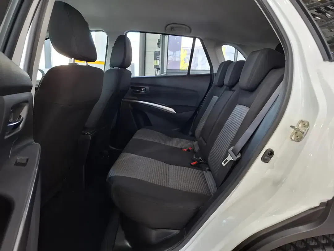 Suzuki S-Cross Hybrid 1.4 Turbo - Thumbnail 8