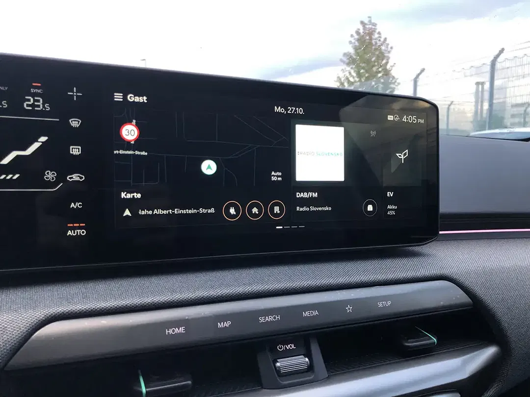 Kia EV4 Earth - Thumbnail 10