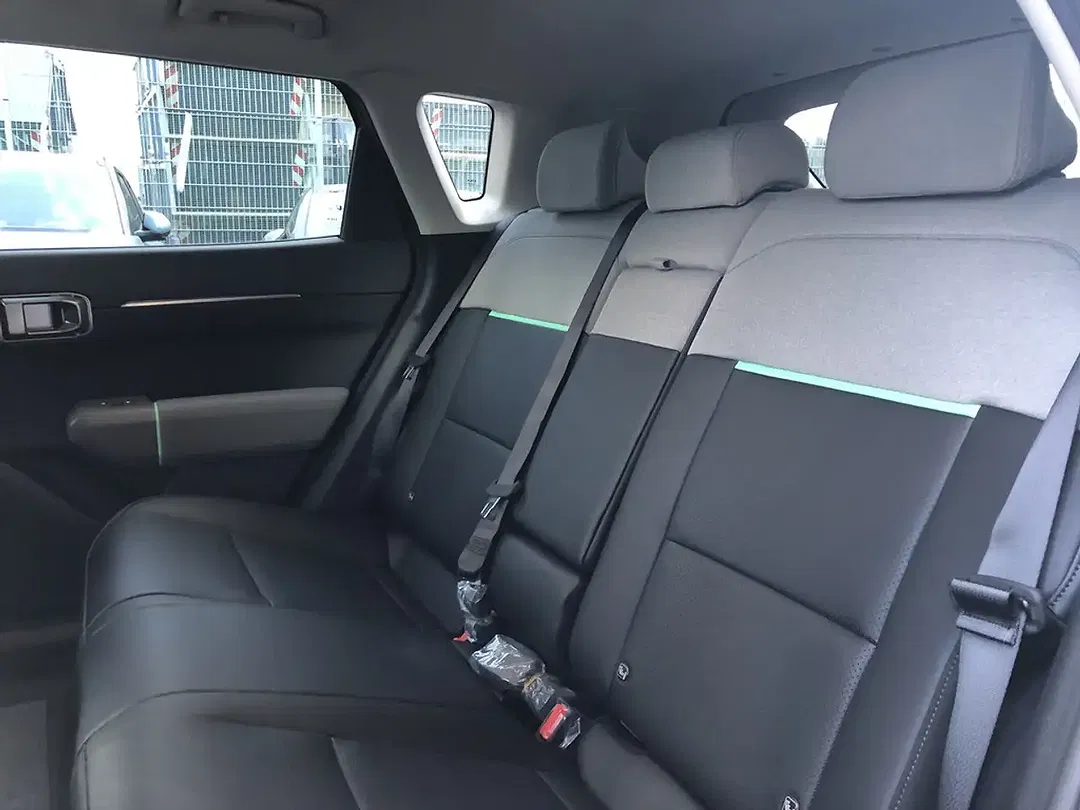 Kia EV4 Earth - Thumbnail 8