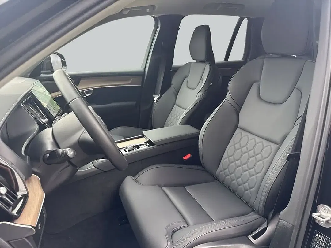 Volvo XC90 B5 AWD Plus Bright - Thumbnail 9