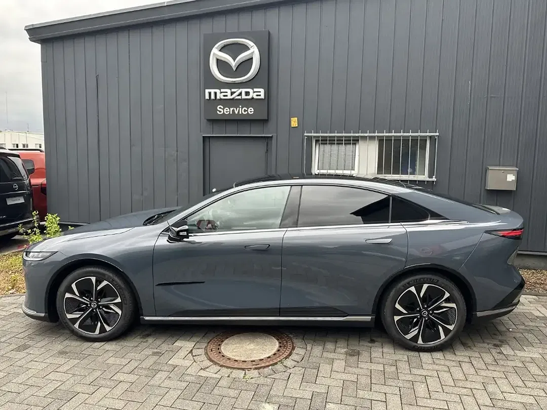 Mazda 6 EV Takumi - Thumbnail 3