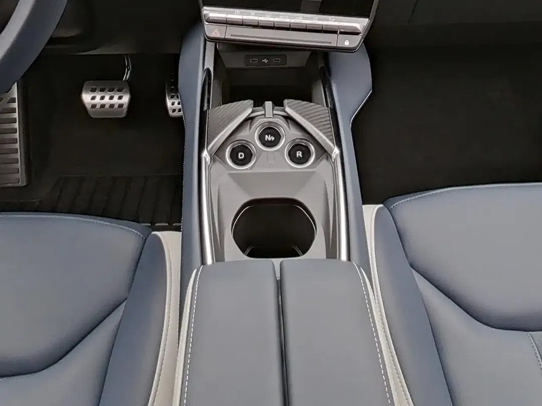 Alpine A390 GT - Thumbnail 10