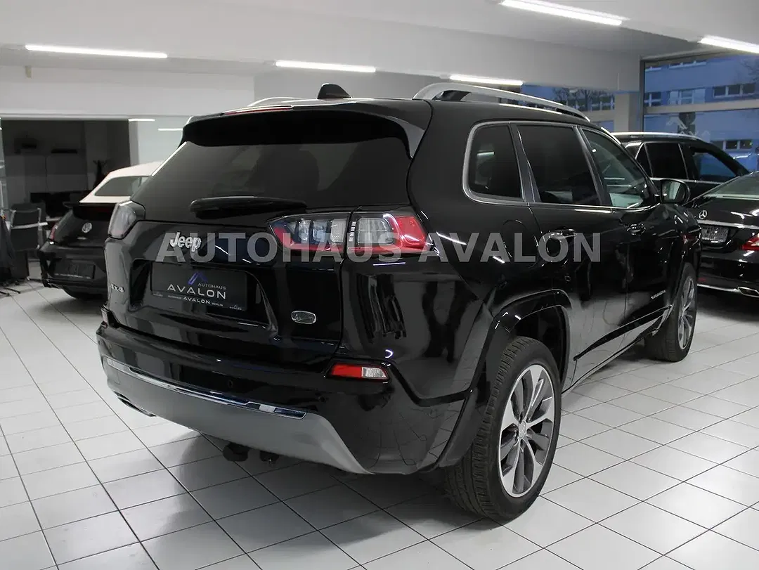 Jeep Cherokee 2.2 4x4 Overland - Thumbnail 6