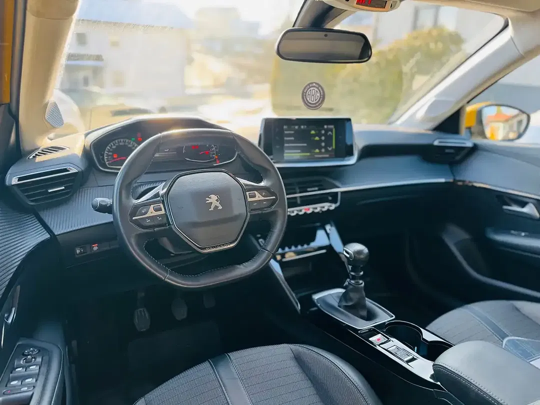 Peugeot 208 Allure - Thumbnail 14