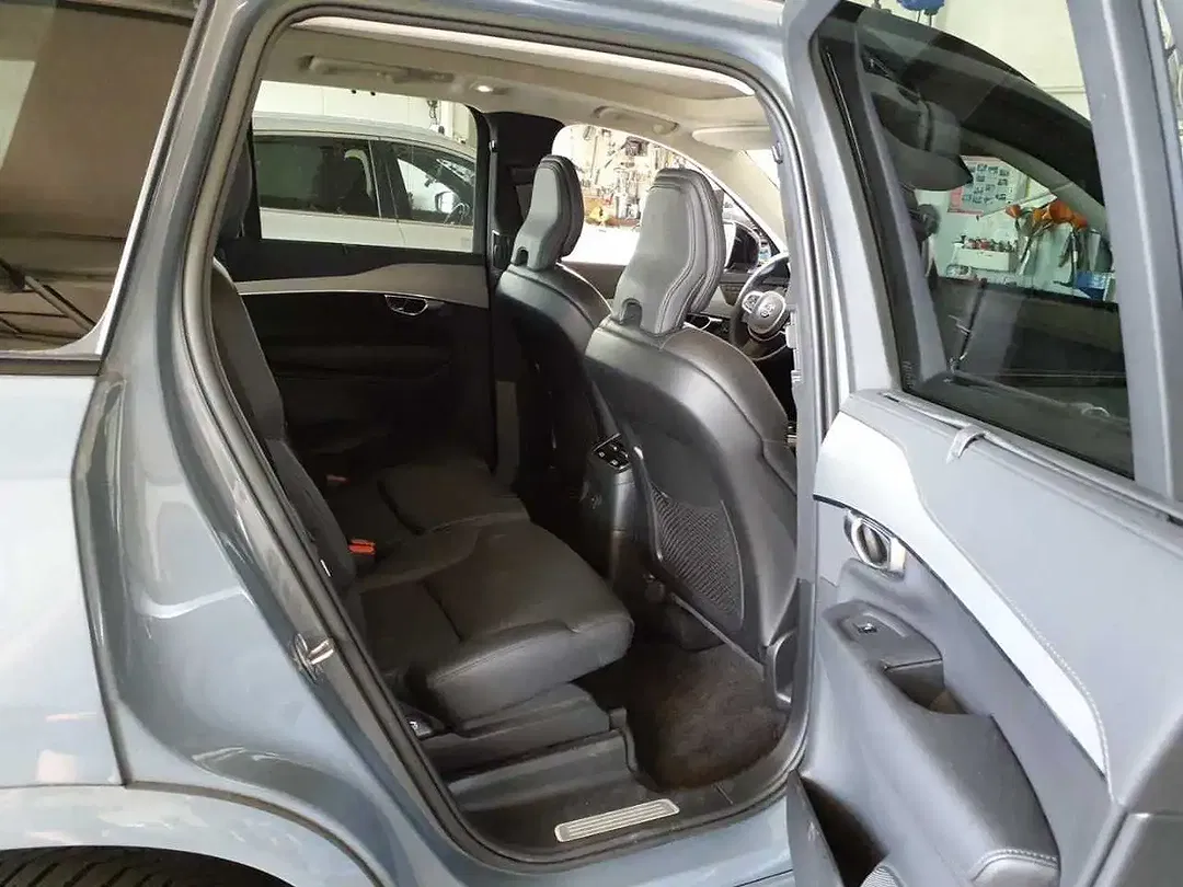 Volvo XC90 T8 PHEV AWD Ultimate Dark - Thumbnail 8
