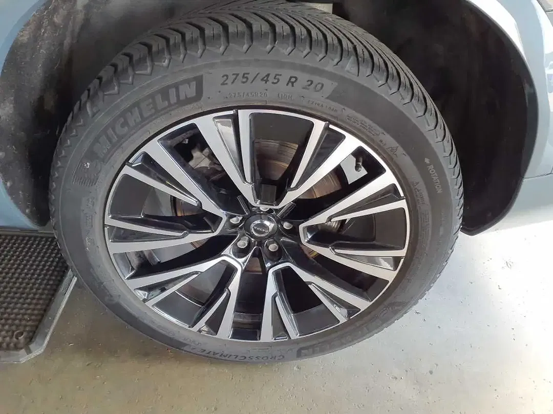 Volvo XC90 T8 PHEV AWD Ultimate Dark - Thumbnail 9