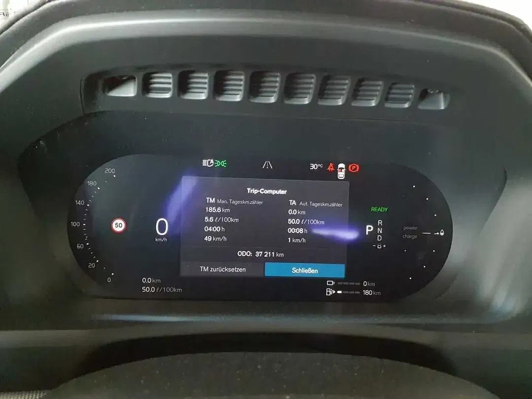 Volvo XC90 T8 PHEV AWD Ultimate Dark - Thumbnail 7