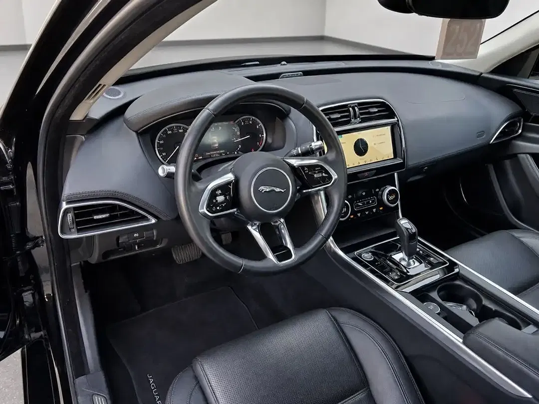 Jaguar XE P250 AUT S - Thumbnail 14