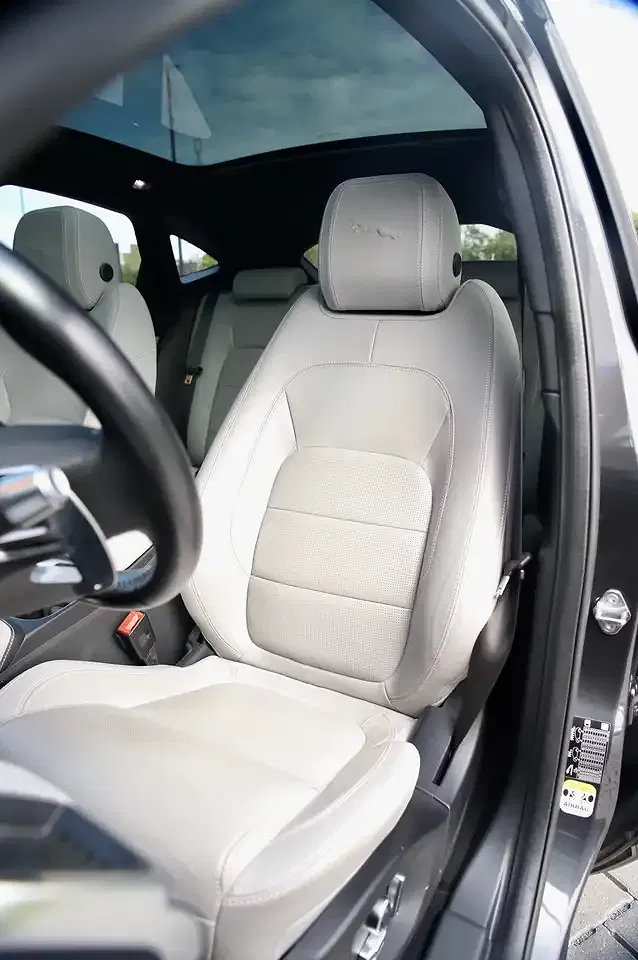 Jaguar E-Pace P300e R-Dynamic S - foto 15