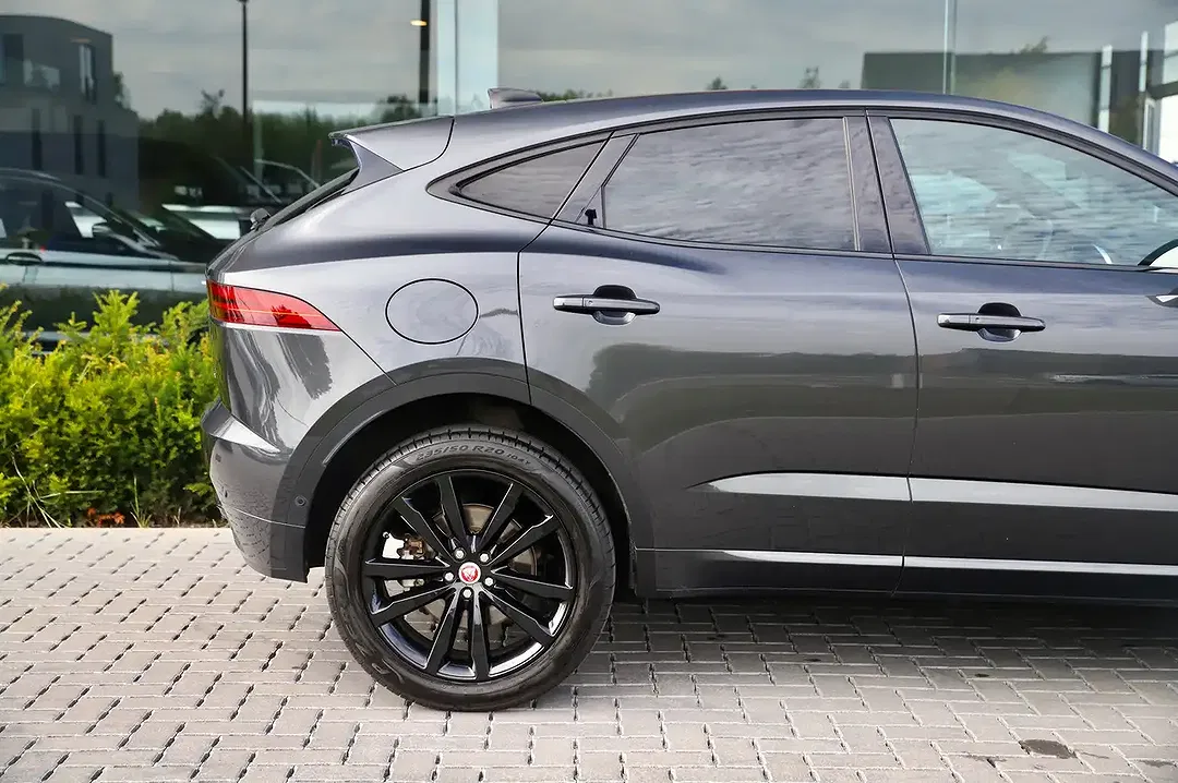 Jaguar E-Pace P300e R-Dynamic S - Thumbnail 6