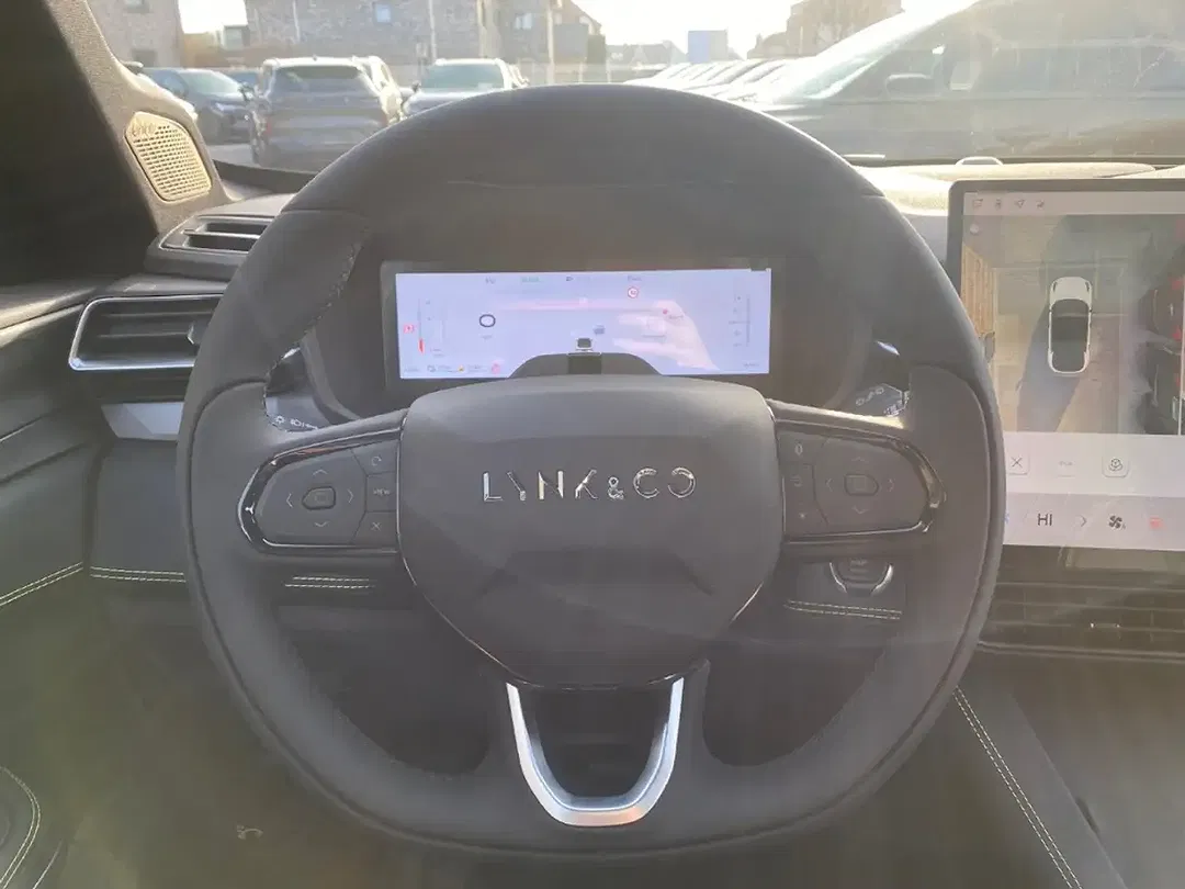 Lynk & Co 01 - Thumbnail 14