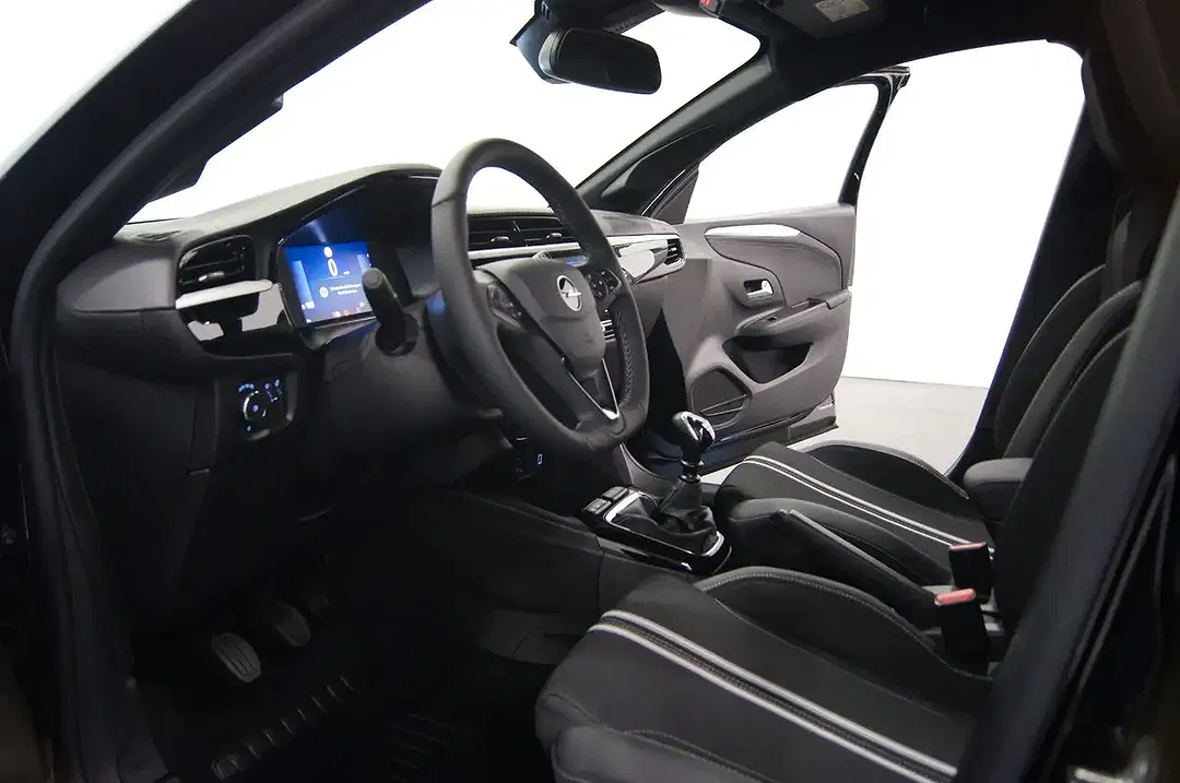 Opel Corsa GS - Thumbnail 13