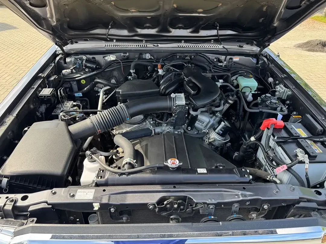 Toyota Land Cruiser - foto 15