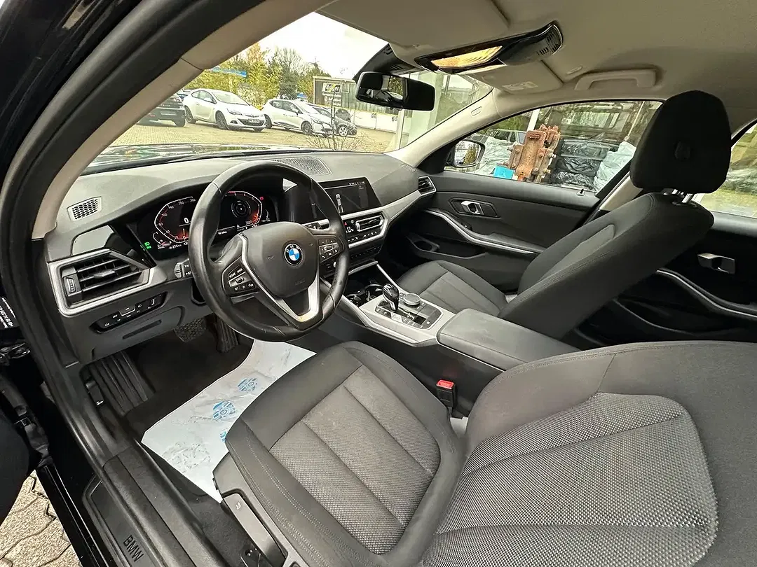 BMW 318 AUT Touring - Thumbnail 6