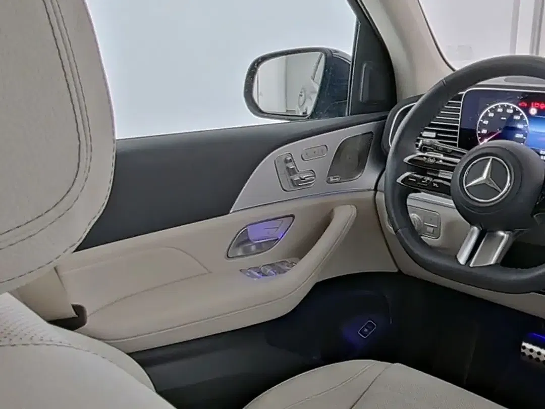Mercedes-Benz GLS 450 4MATIC AIRMATIC AMG Line - Thumbnail 9