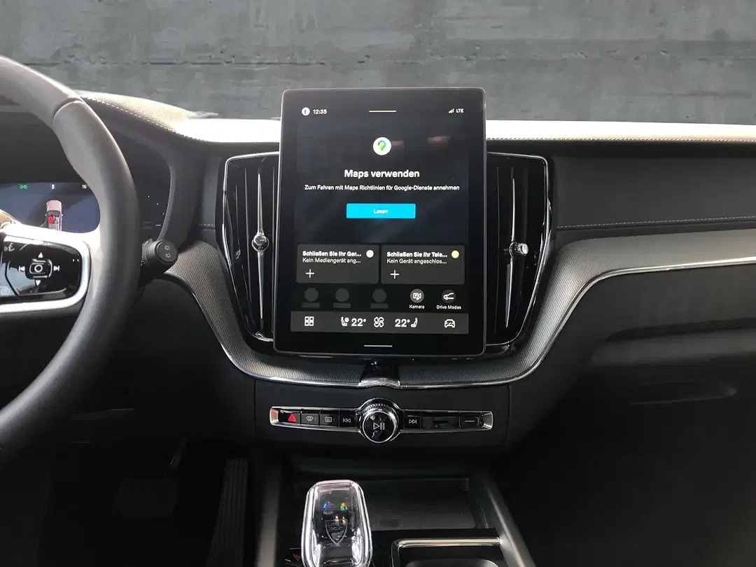 Volvo XC60 T6 PHEV AWD Ultra Black Edition - Thumbnail 11