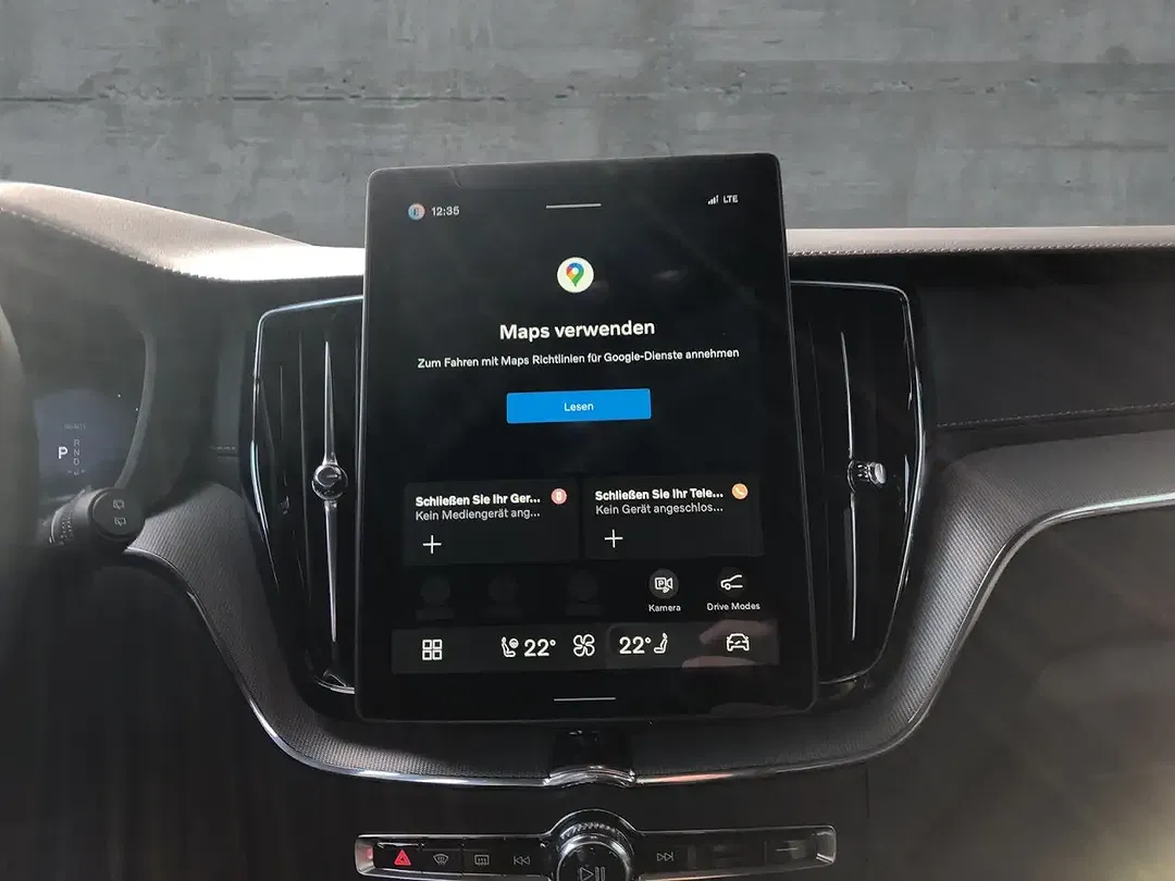 Volvo XC60 T6 PHEV AWD Ultra Black Edition - Thumbnail 14