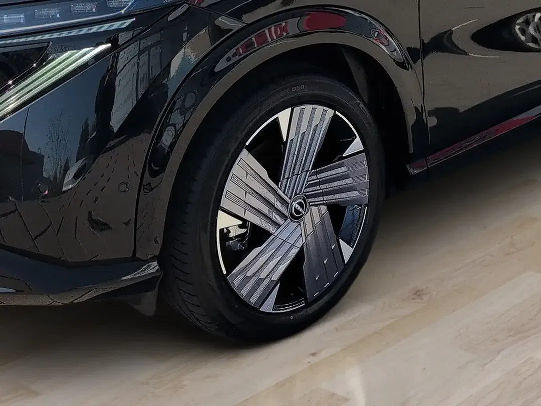 Nissan Ariya Evolve - Thumbnail 11